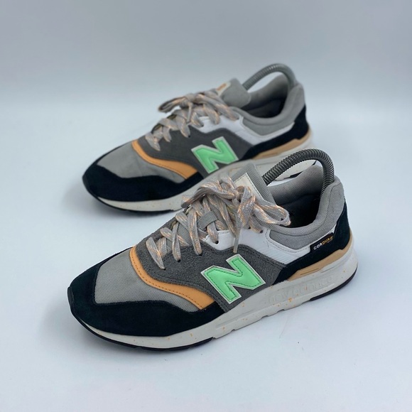 New Balance Womens 997 CW997HJS Gray Casual Shoes Sneakers Size 7 B - Picture 1 of 6